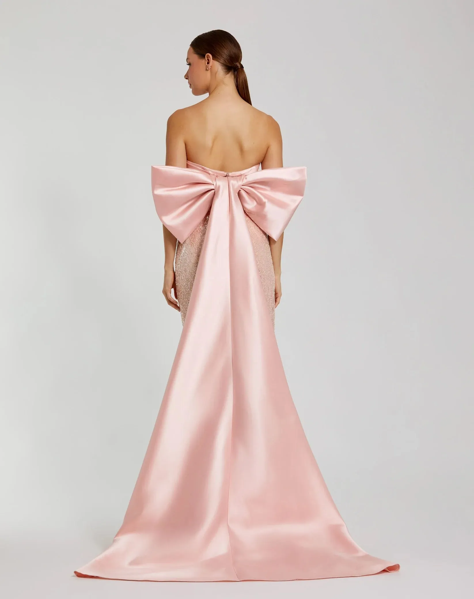 37011 MAC DUGGAL