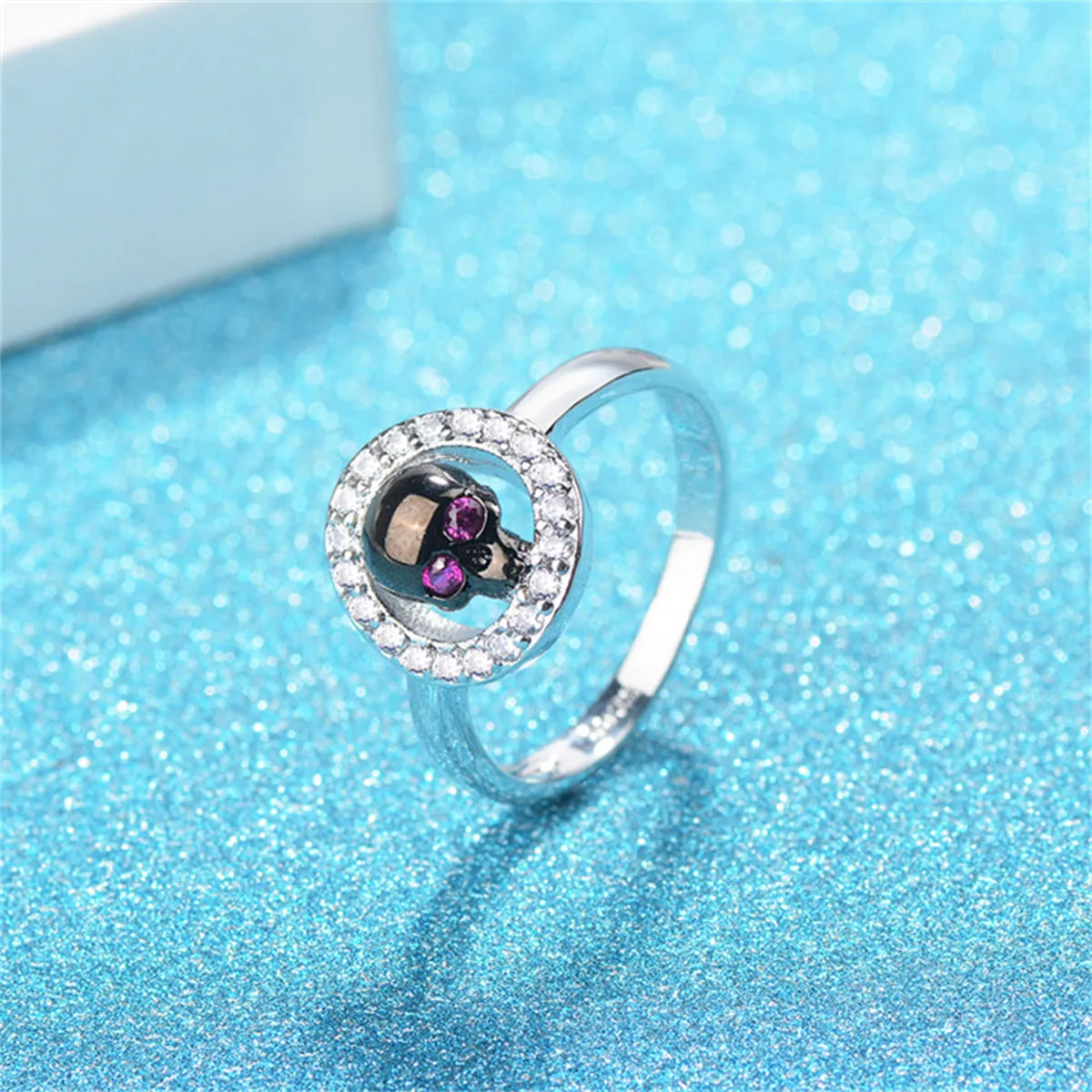 Cubic Zirconia & Silver-Plated Skull Hola Ring