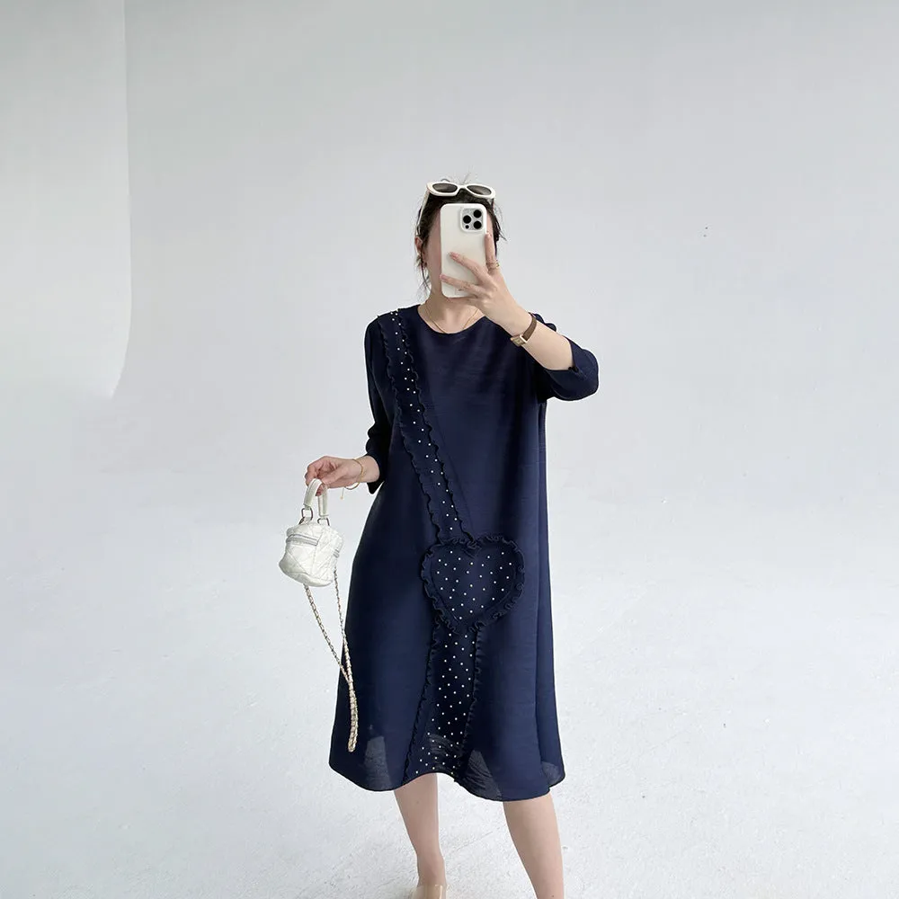 early autumn new fashion and thin large size loose pleated dress high-end beaded round neck temperament medium and long dress