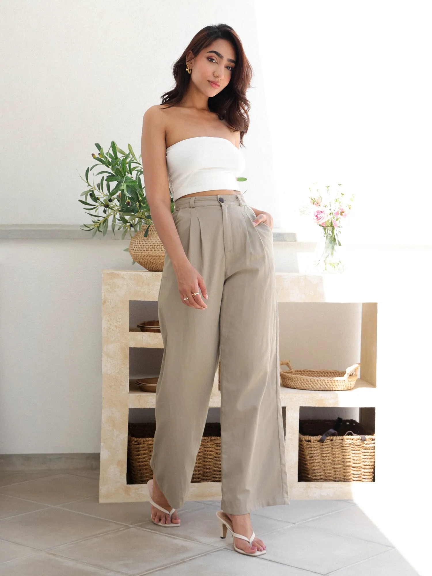 Front Pleated Wide Leg Pant