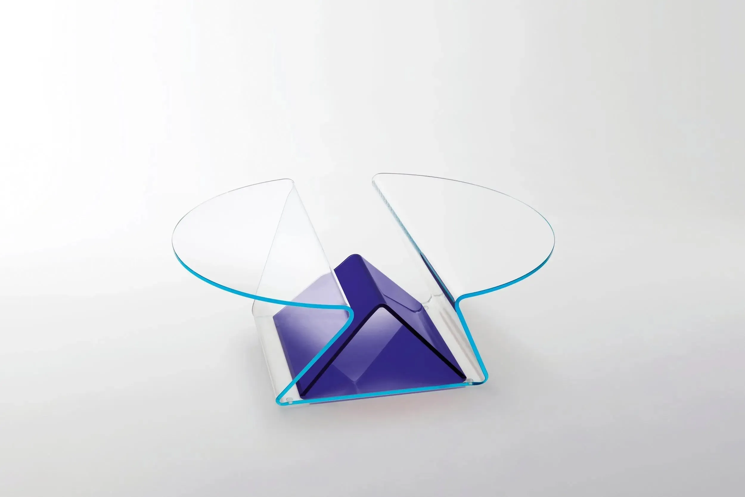 Plissé Low Glass Table
