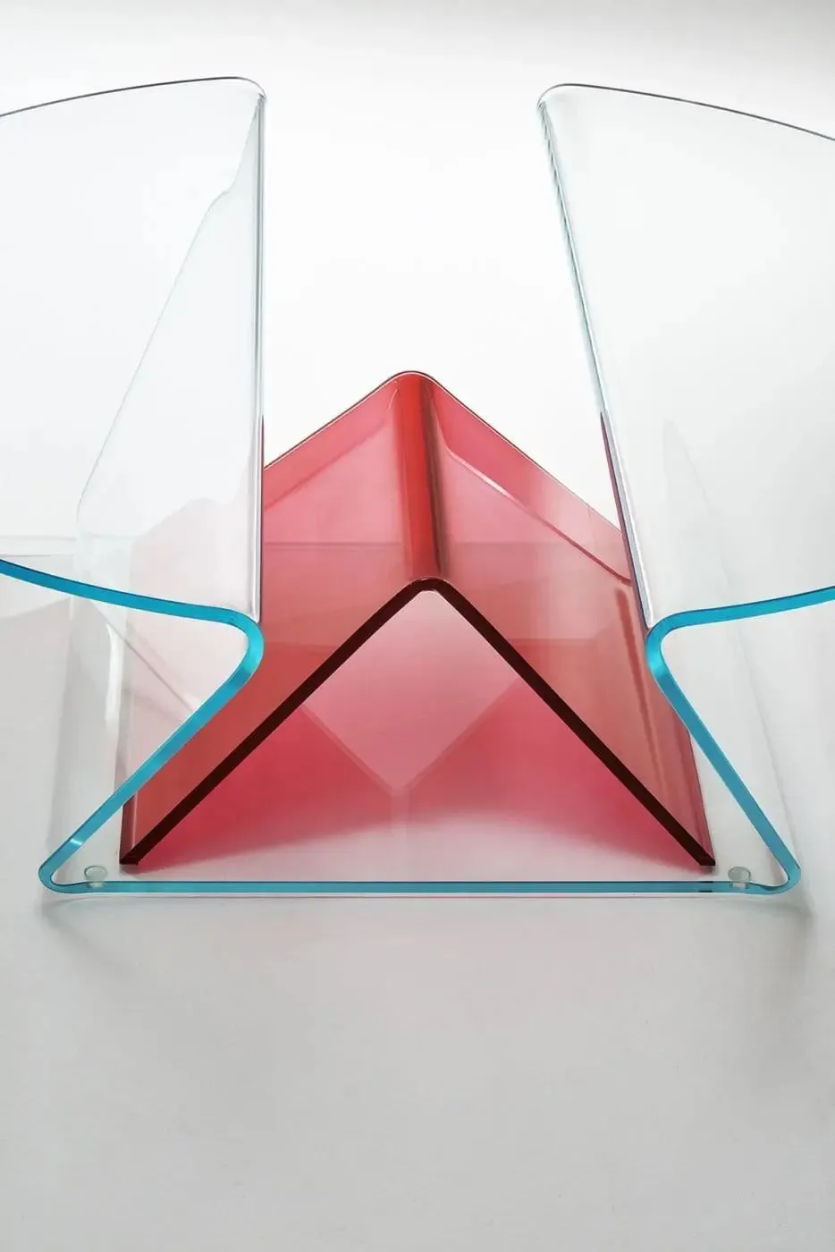 Plissé Low Glass Table