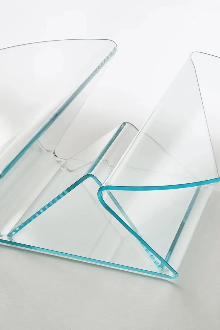 Plissé Low Glass Table