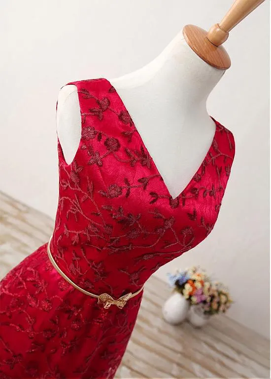 Red Fabulous Lace V-neck Prom Dresses