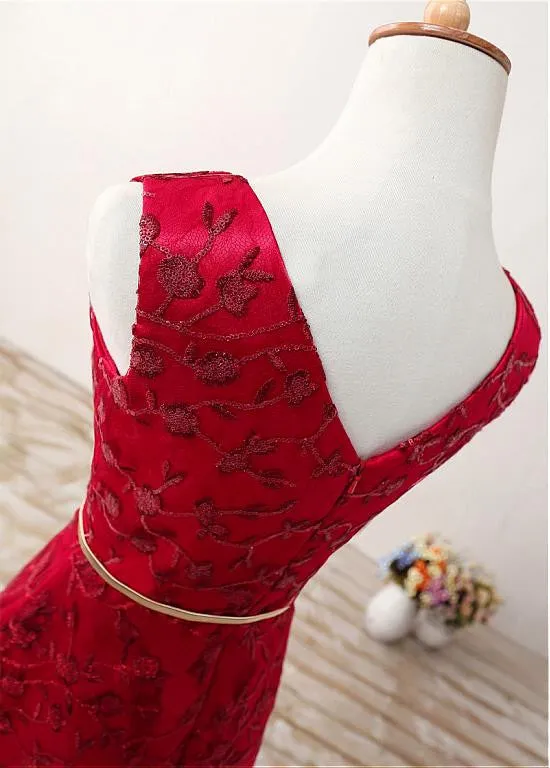 Red Fabulous Lace V-neck Prom Dresses