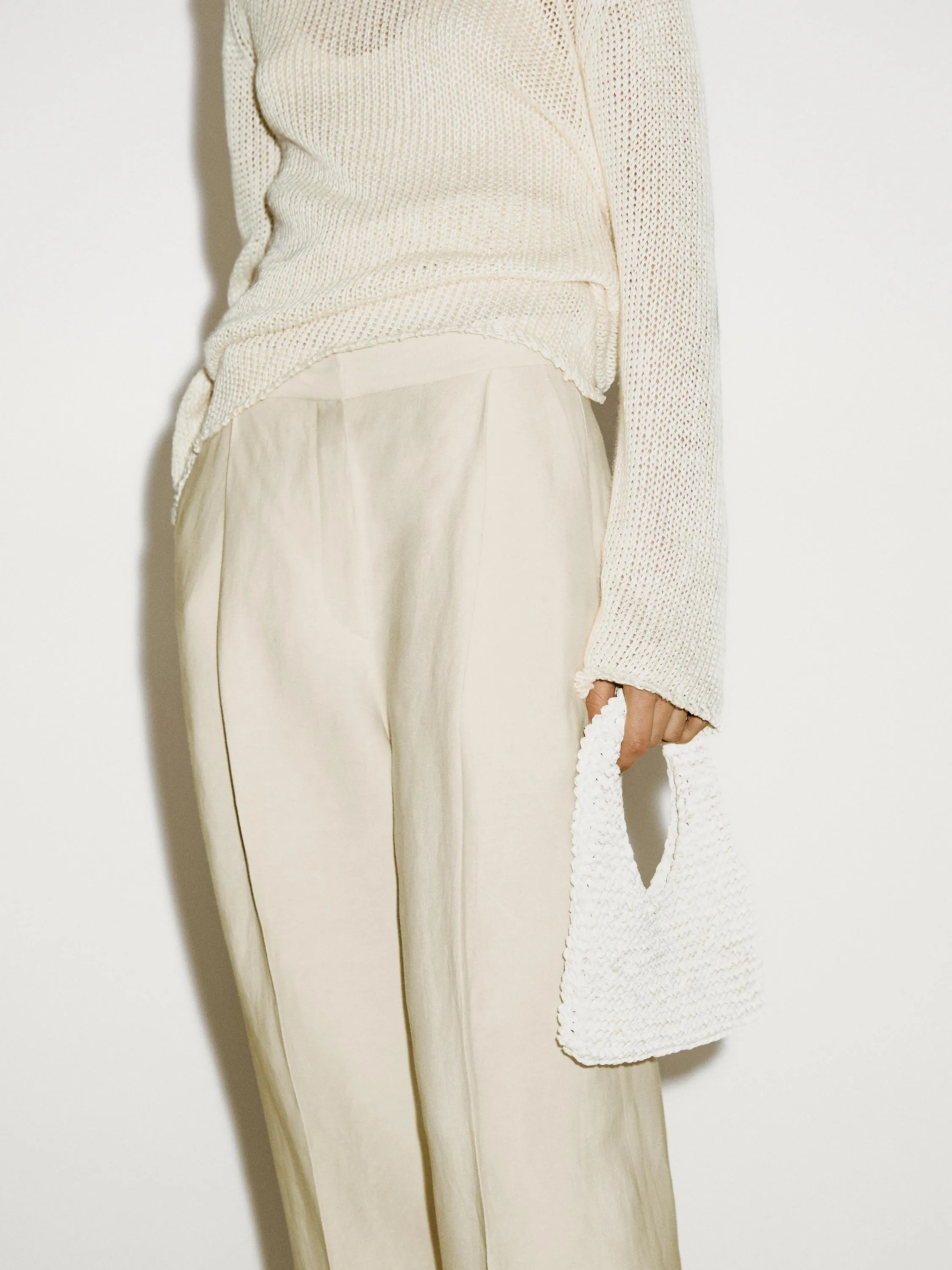 Trousers with dart detail