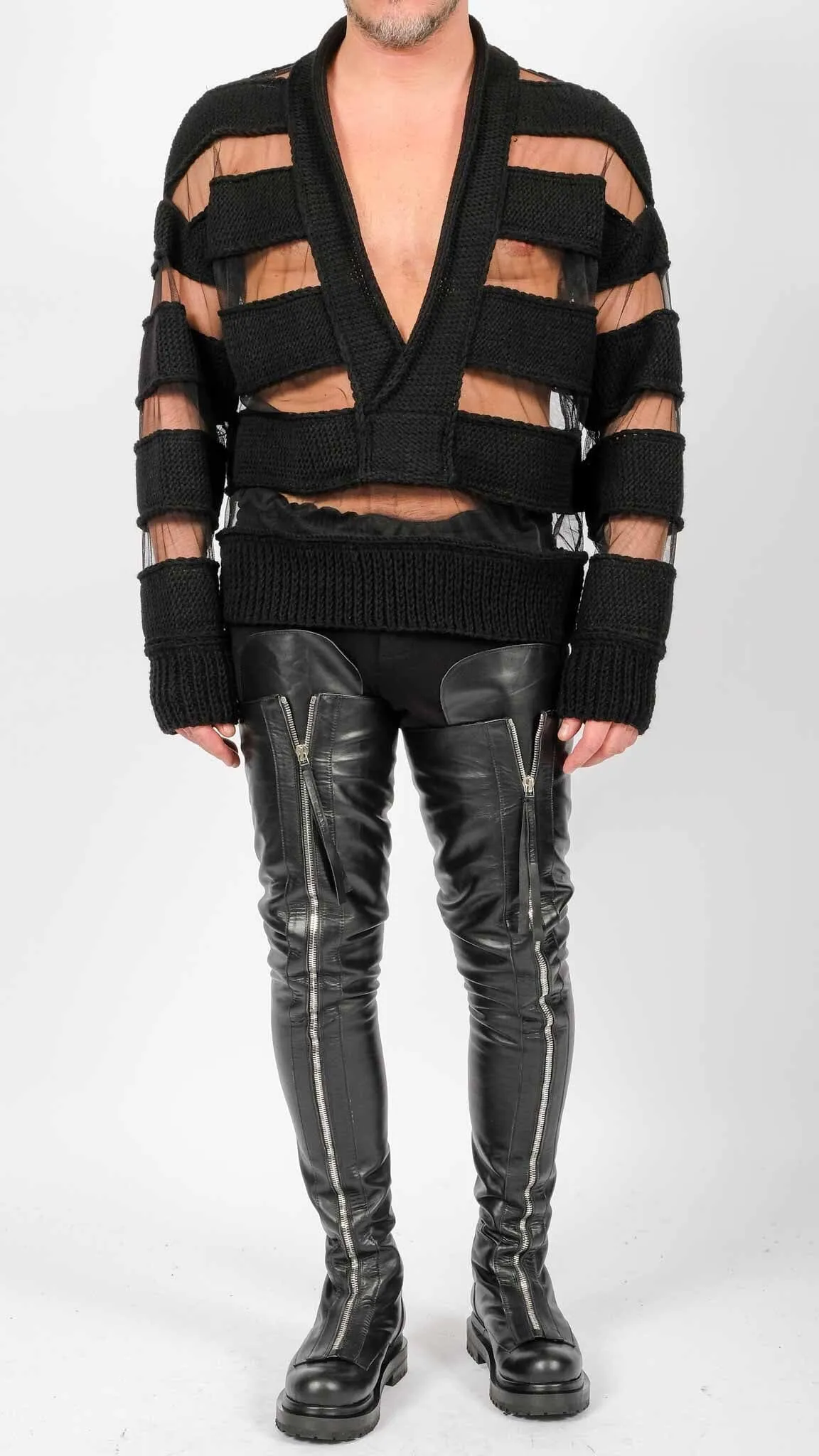 V-Neck with Knitted Stripes