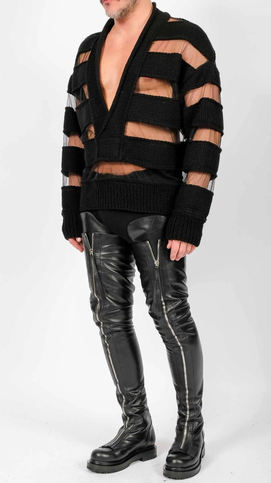 V-Neck with Knitted Stripes