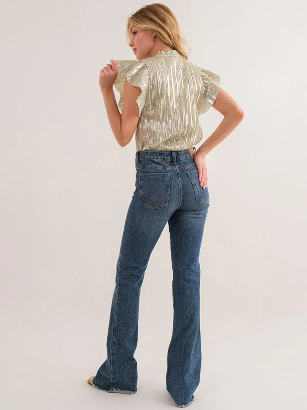 WOMEN'S SHORT SLEEVE PLEATED SHIMMER DETAILED BLOUSE TOP